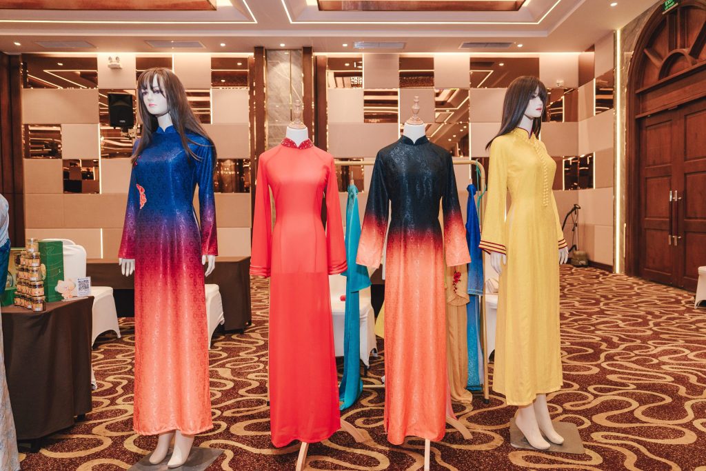 Ao Dai Bich Ha Collection 01